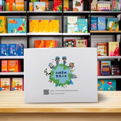 Nhãn hiệu tùy chỉnh Bao bì giấy lợp Tuck End Box quà tặng với tay cầm nhựa được làm từ vật liệu tái chế và hình chữ nhật